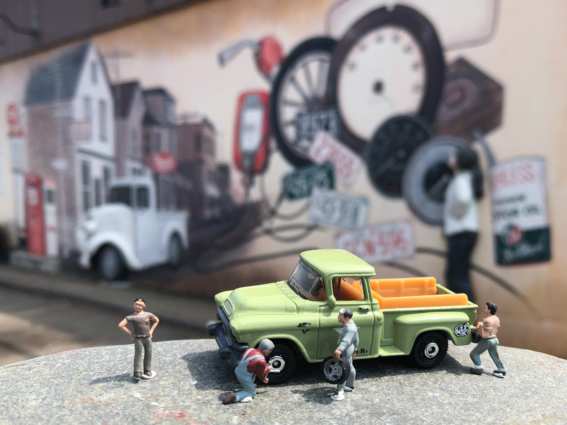 Quarantine Project Day 94 - Flat tire? Check our Flemming Service Center in Shediac, NB. Projet quarantaine jour 94 – Crevaison à Shediac? Le garage Flemming Service Center à Shediac est là pour vous aider.