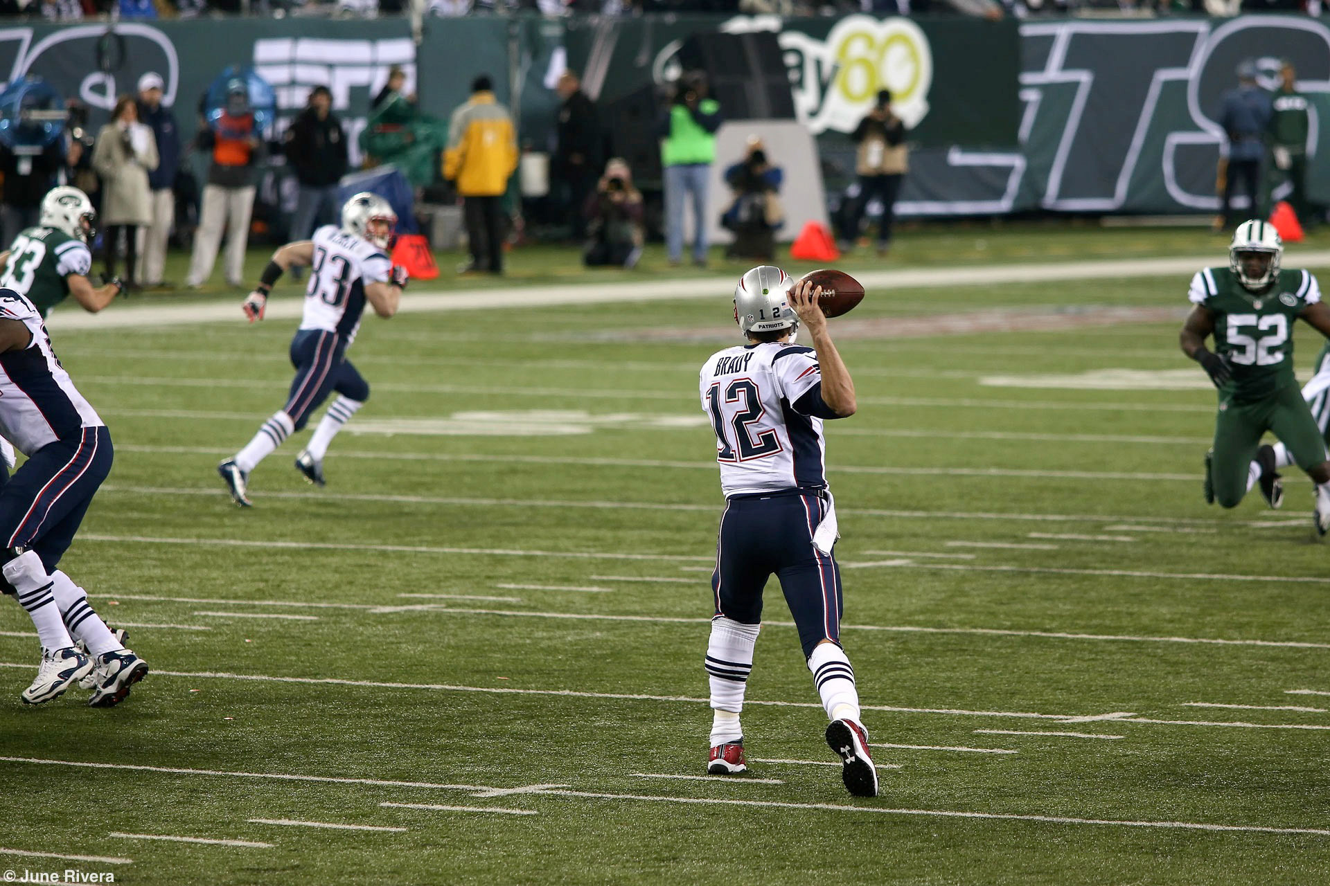 QB Tom Brady #2 of the New England PatriotsNew England Patriots v New York Jets