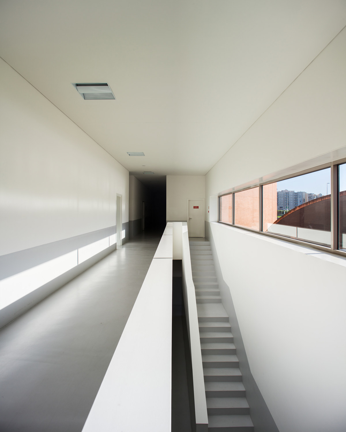 Fotografia de Arquitectura - Pavilhão Multiuso Gondomar - Alvaro Siza