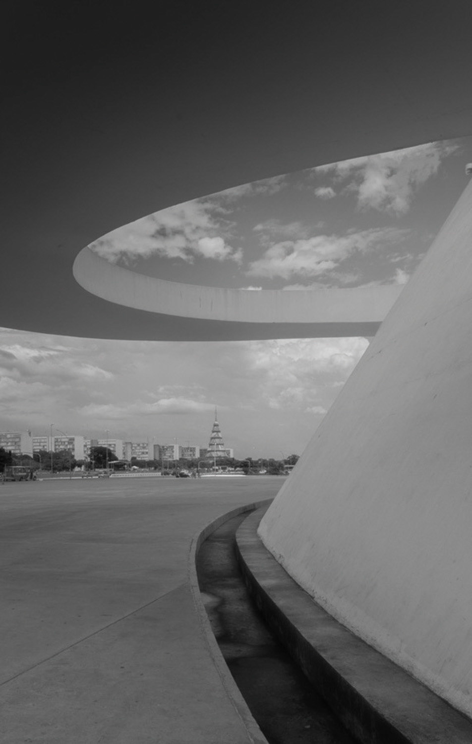 Fotografia de Arquitectura - Attilio Fiumarella - Oscar Niemeyer no Brasil