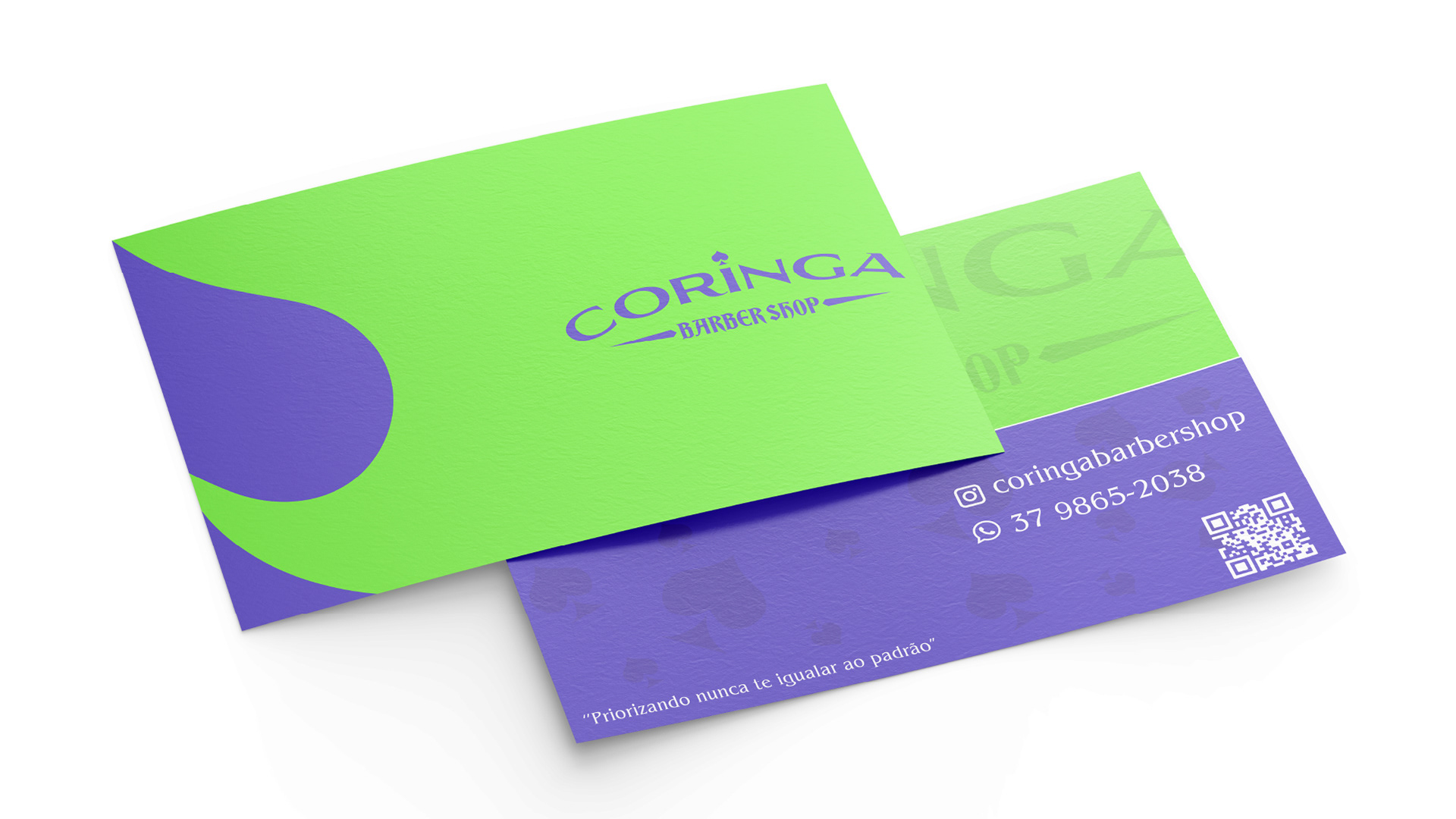 Cartões de visita da Coringa Barber Shop em verde e roxo com design moderno, mostrando informações de contato incluindo Instagram @coringabarbershop e telefone 37 9865-2038