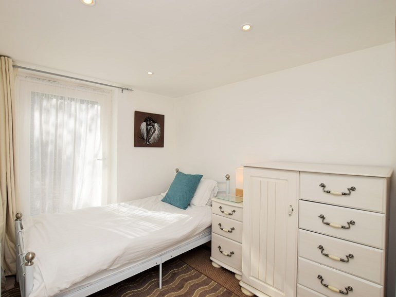 single bedroom