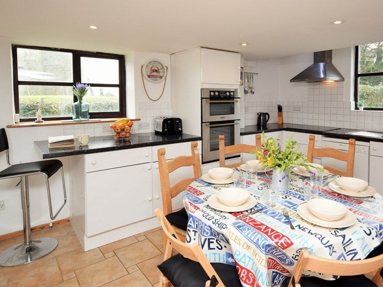 kitchen dining space