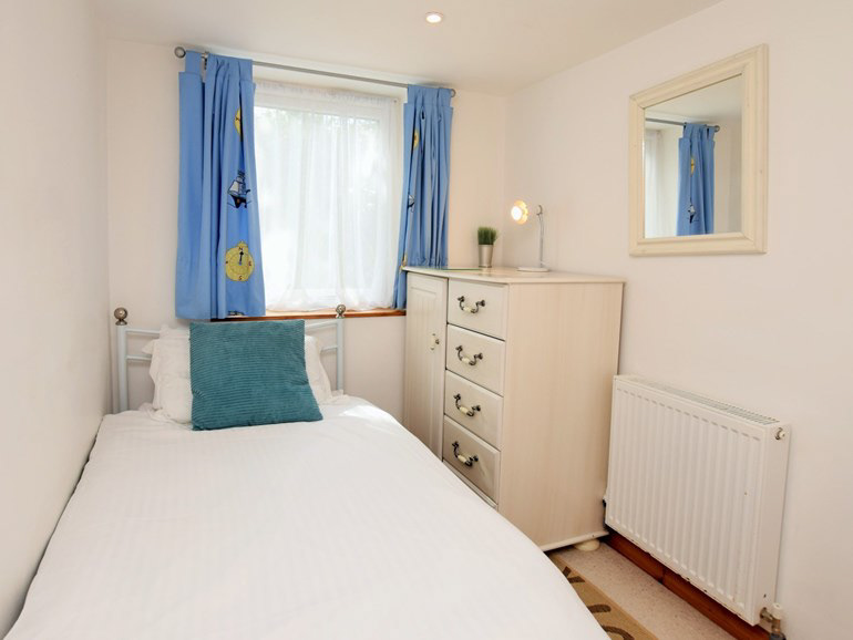 single bedroom