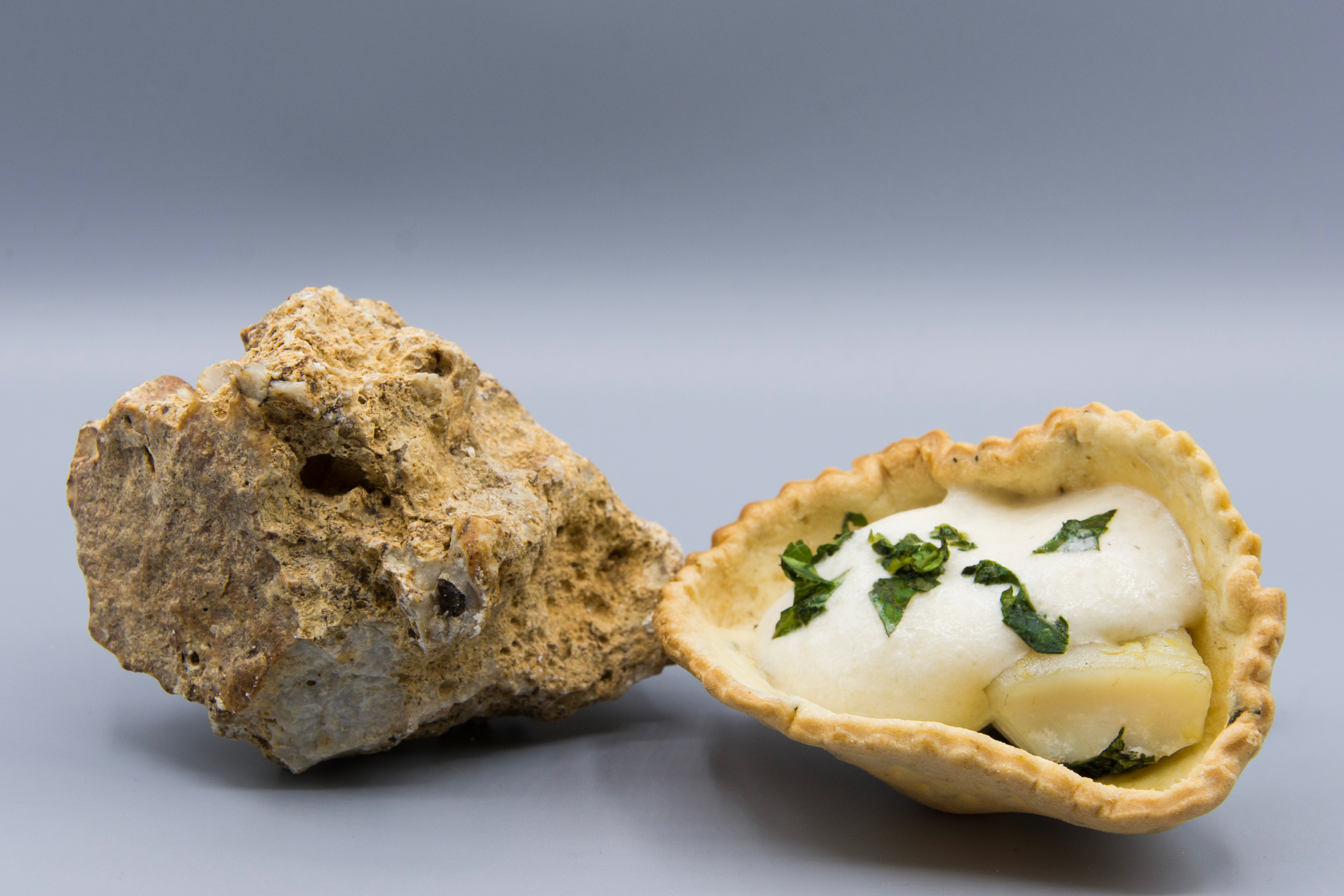 Sandre, bouillon de poisson, biscuit thym citronné