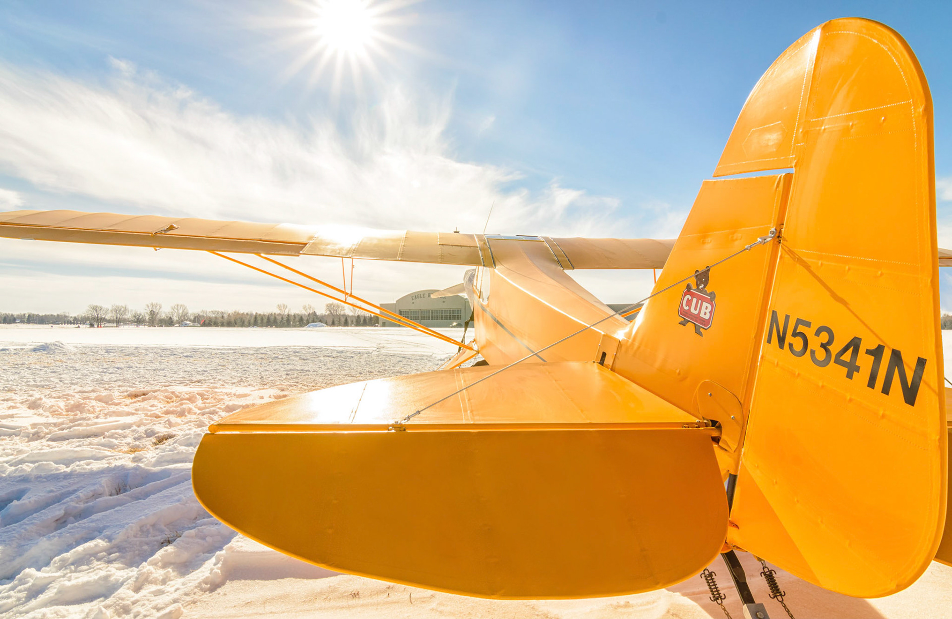 Piper J-3 Cub at Skiplane Fly-in