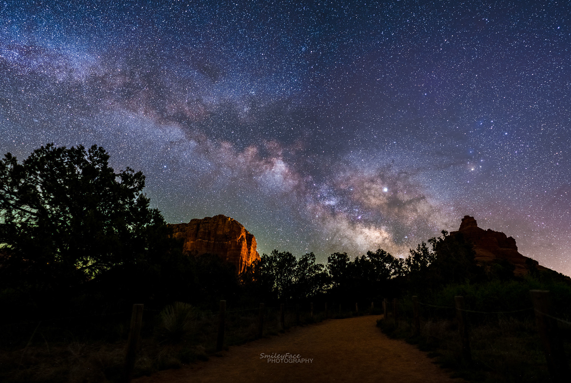 Made from 18 light frames by Starry Landscape Stacker 1.8.0.  Algorithm: Min Horizon Star Dupe