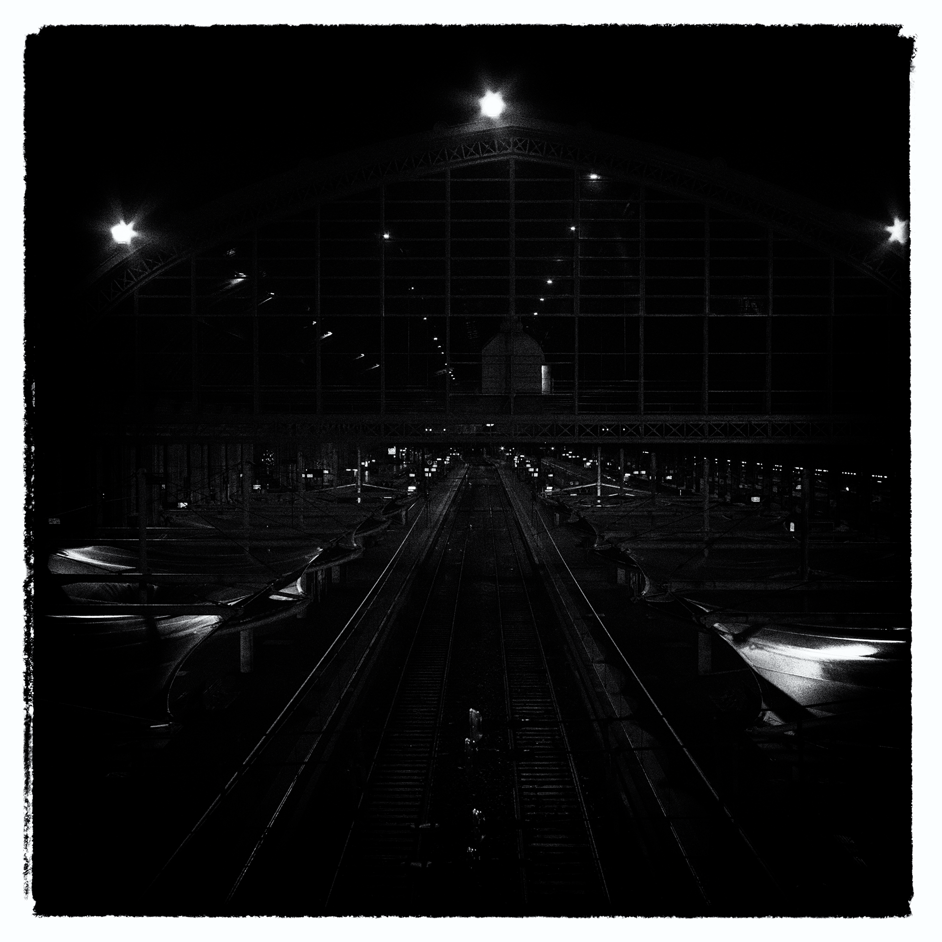 Sur l'écran noir de mes nuits Blanches Bordeaux Laoma.Photography 老马