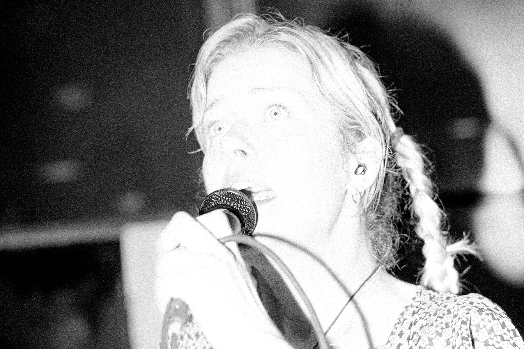 LIVE @ HOUNDSTOOTH 