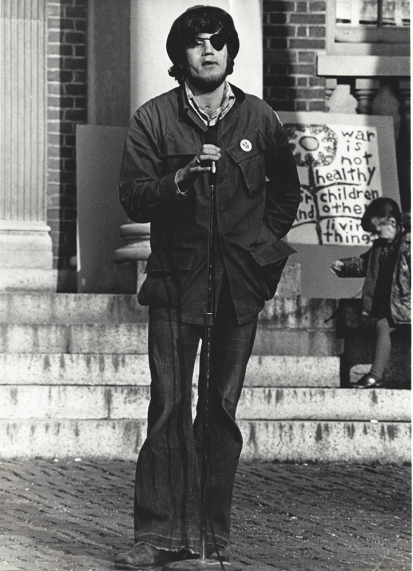 Viet Nam Vet against the war