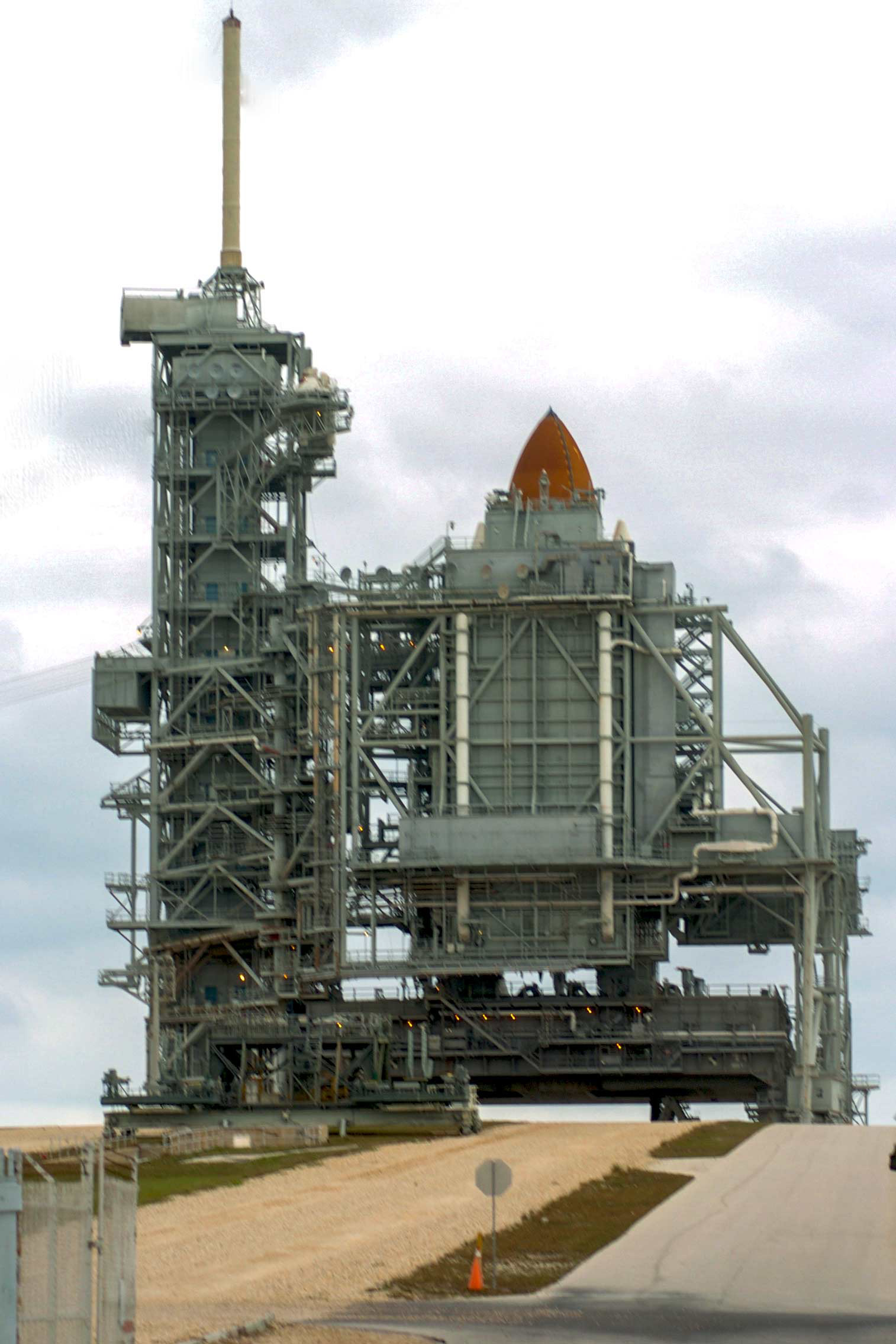 Shuttle Discovery on the launch pad