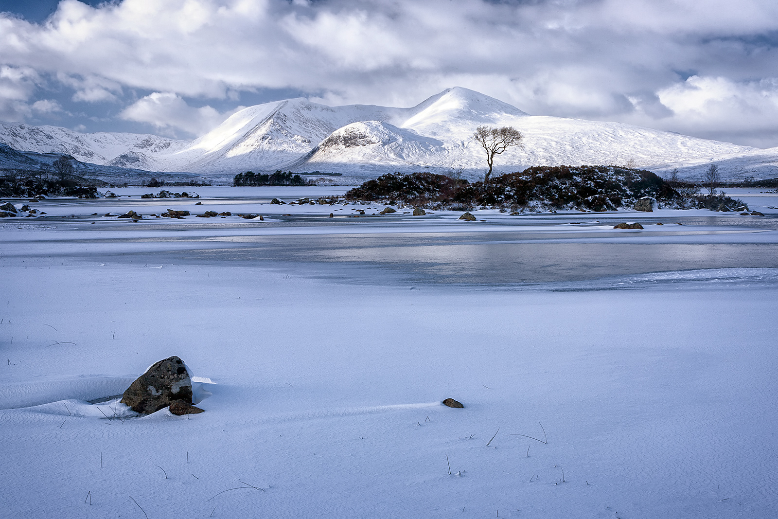 LOCHAN NA H-ACHLAISE