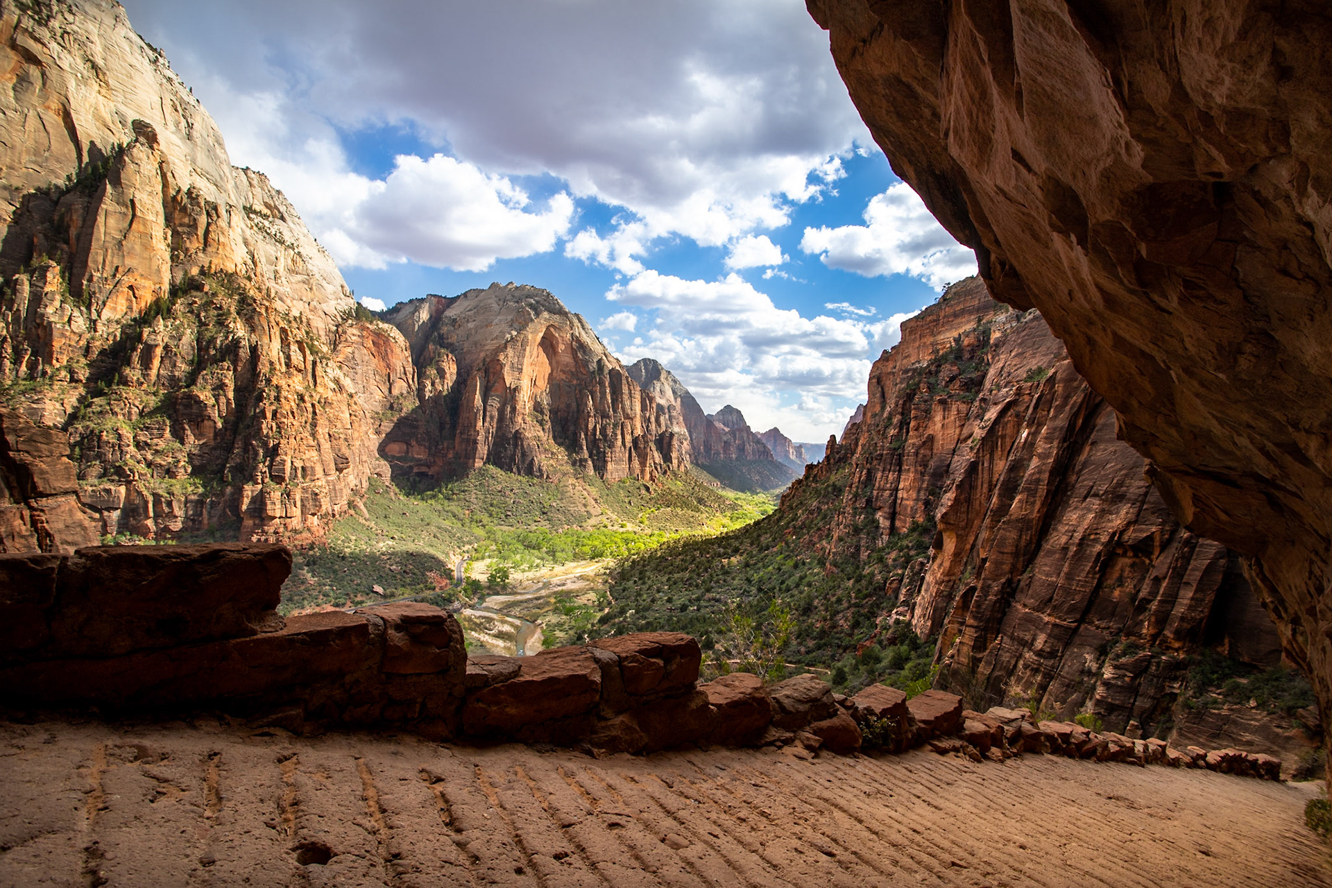Angel's Landing trail