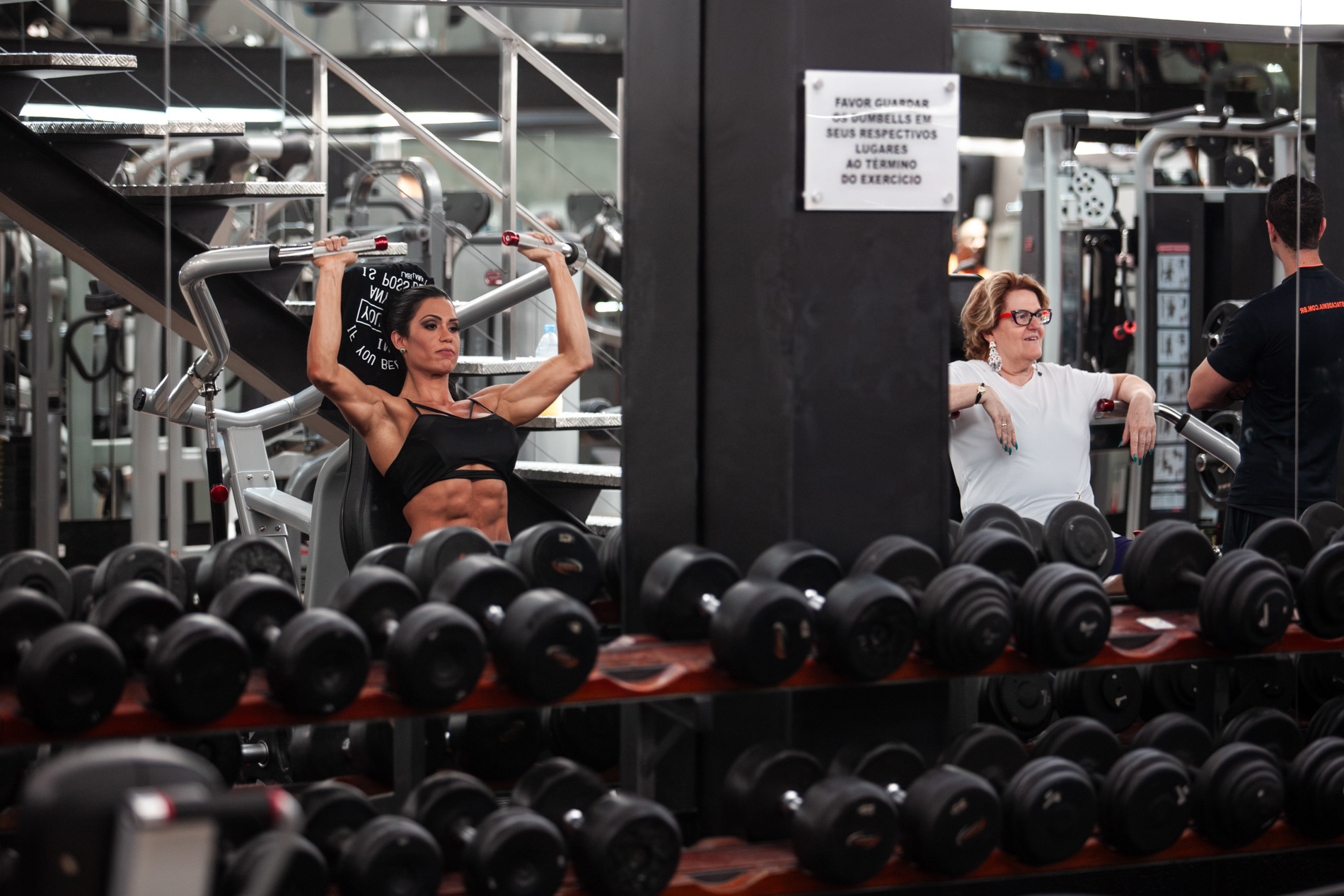 A fisioculturista Gracyanne Barbosa malha em academia na região central de São Paulo, em novembro de 2015