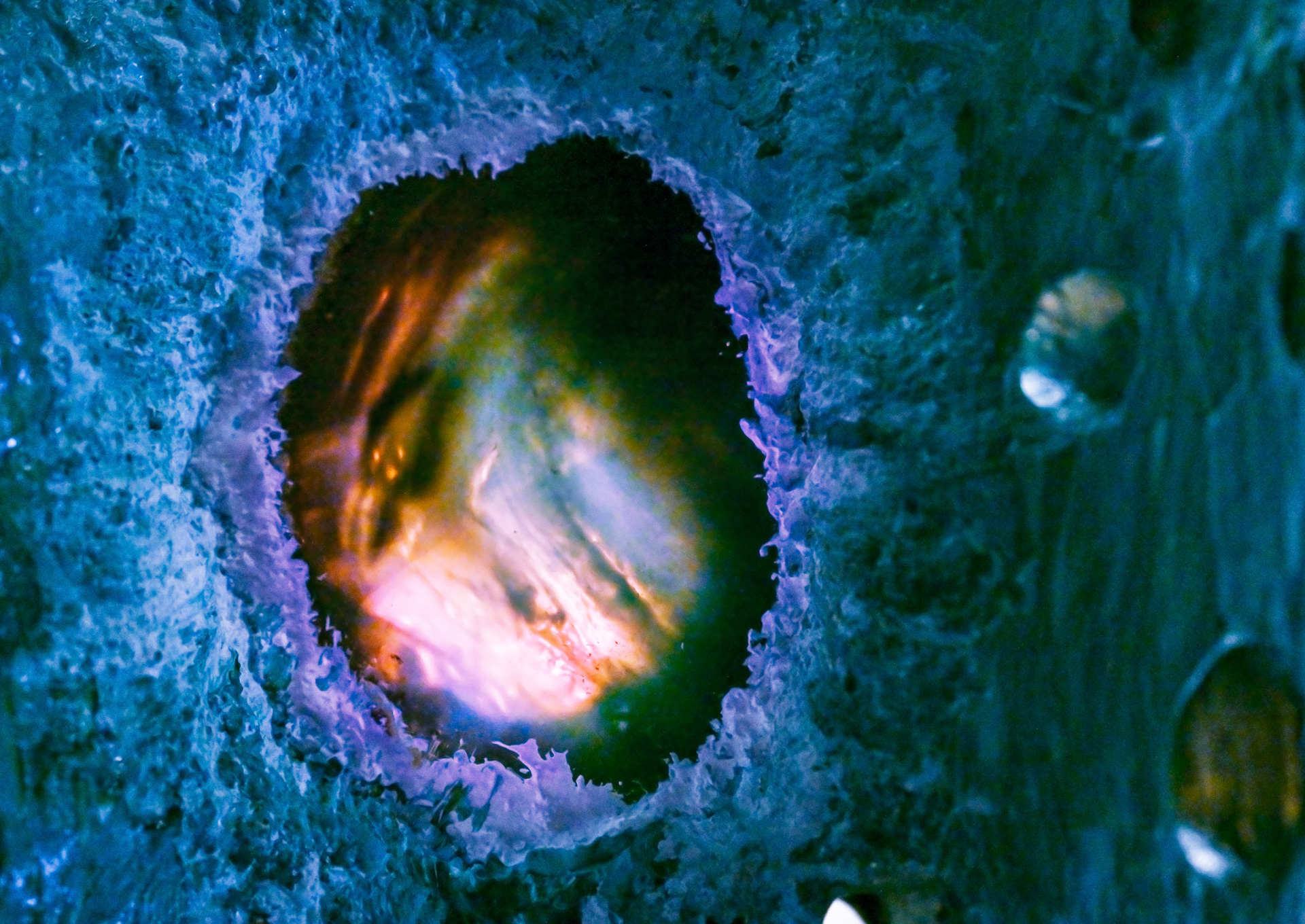 Universe in a windlight