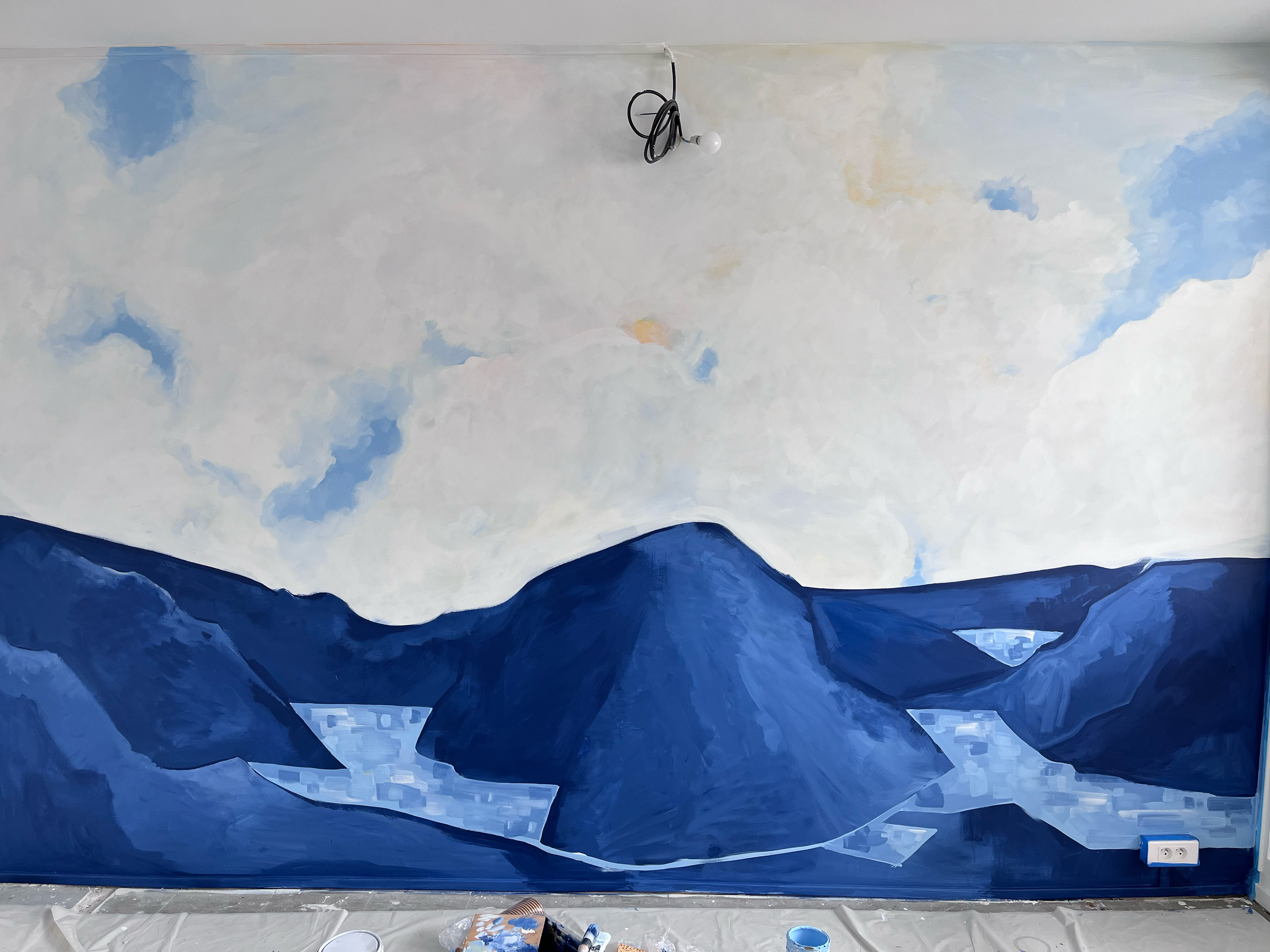 decor peint montagne bleu