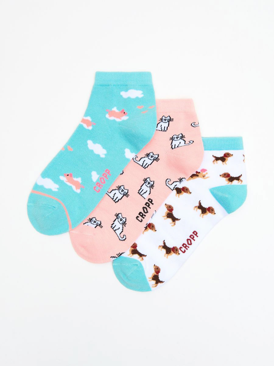 Projekt graficzny: Antonina Car, własność zdjęć CROPP