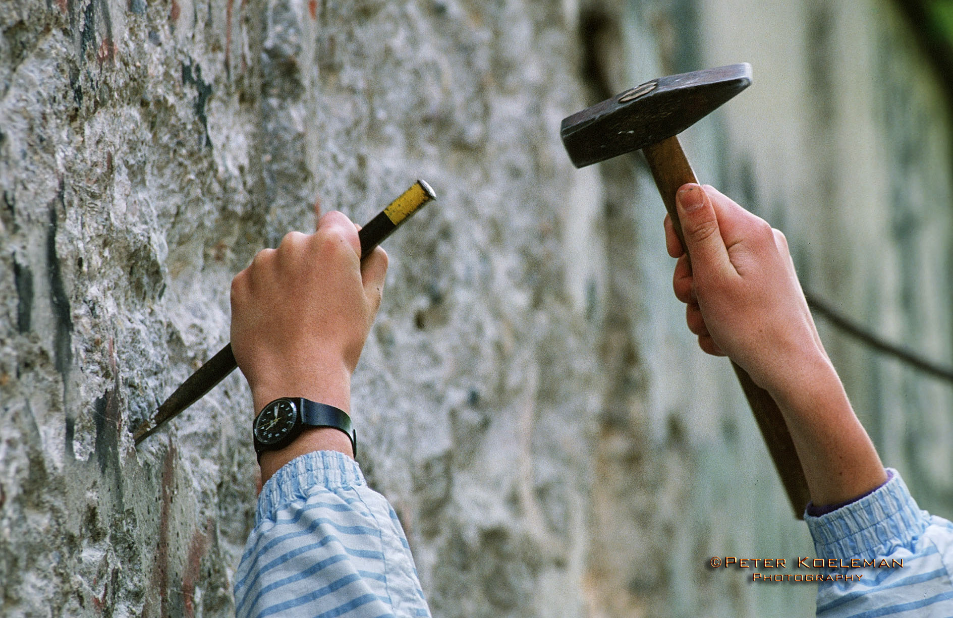 Chipping Away at the Wall - Berlin 1990
