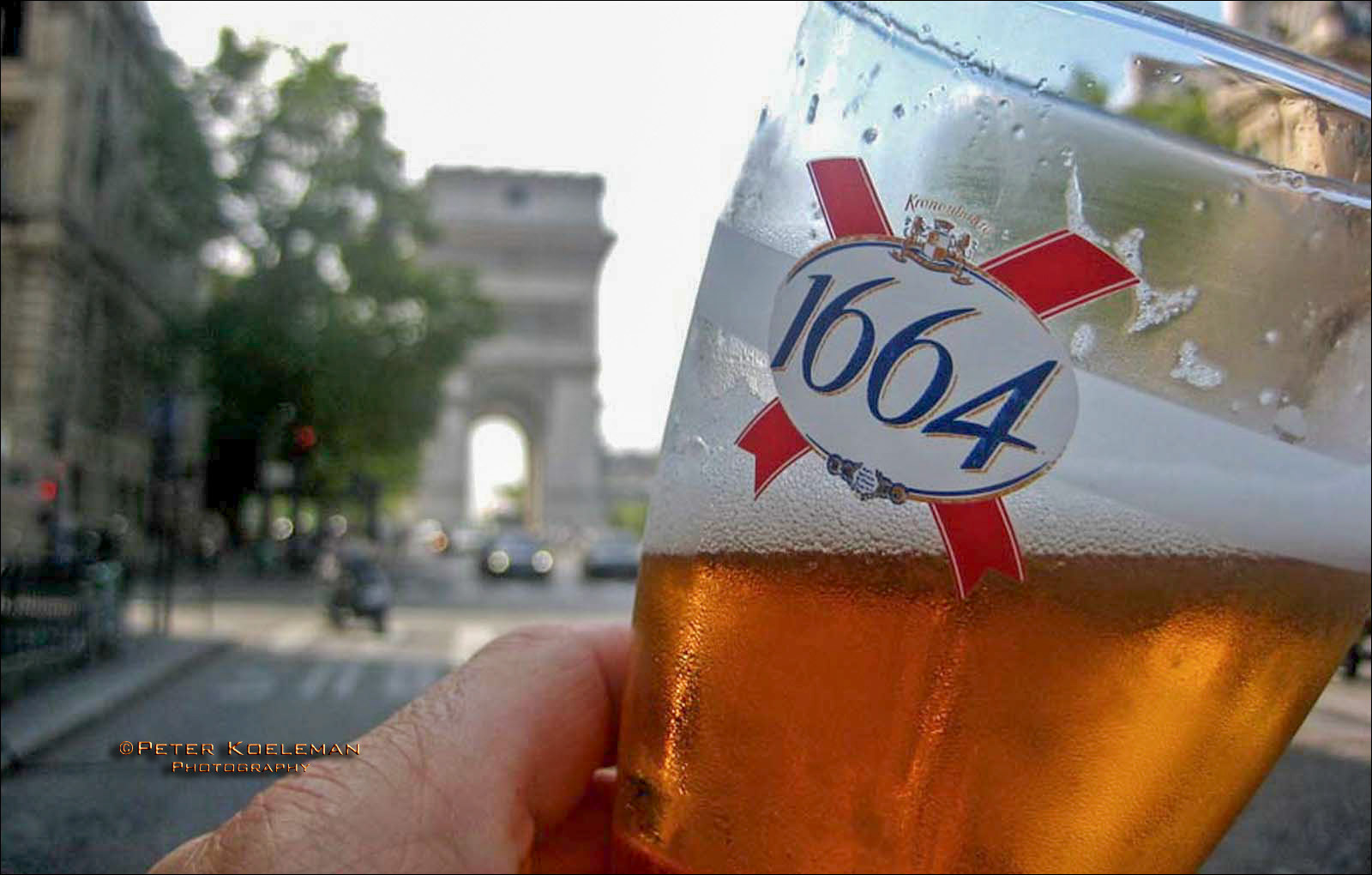 1664 Beer & the Arc D'Triomphe - Paris
