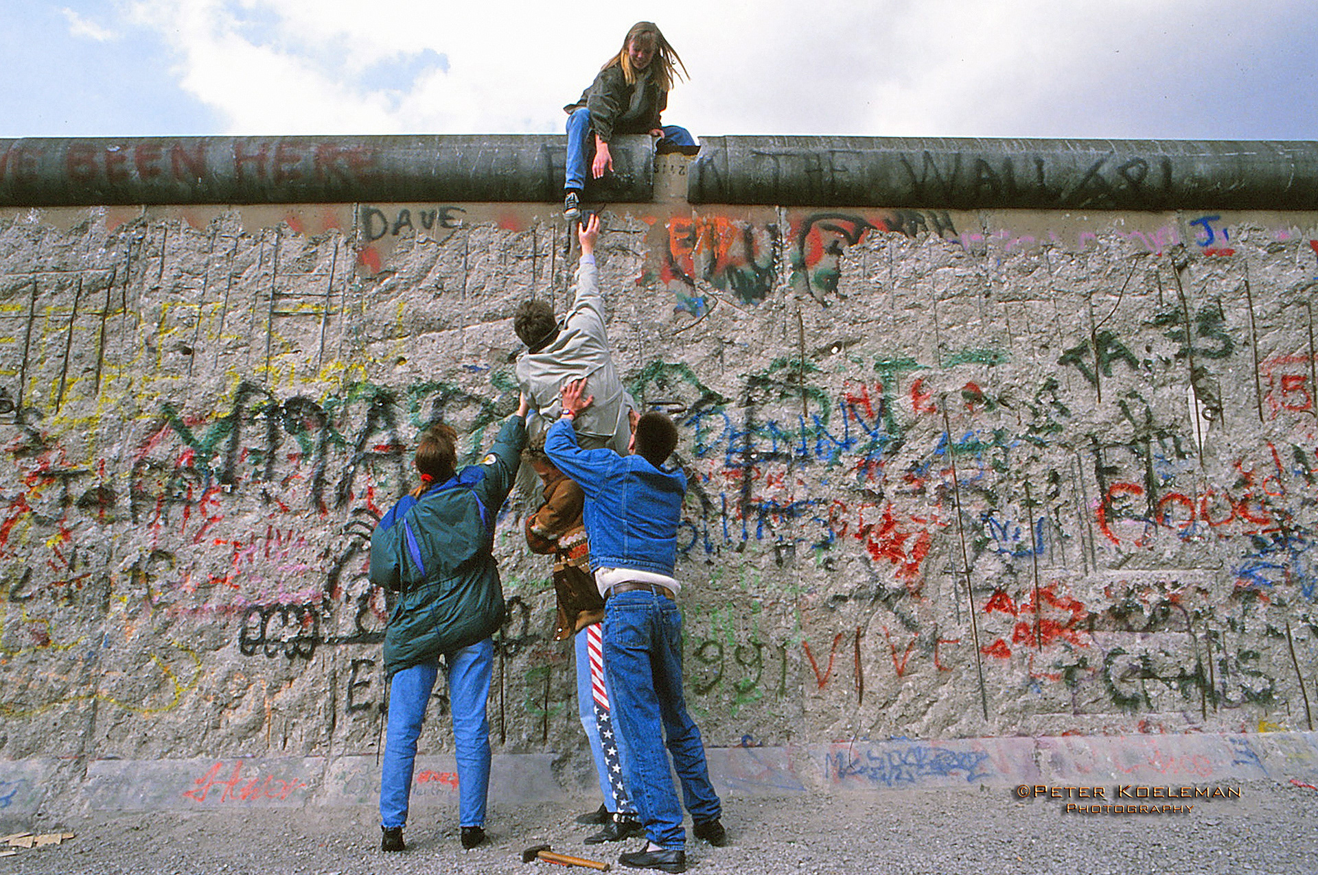  Climbing on the Wall - Berlin 1990 