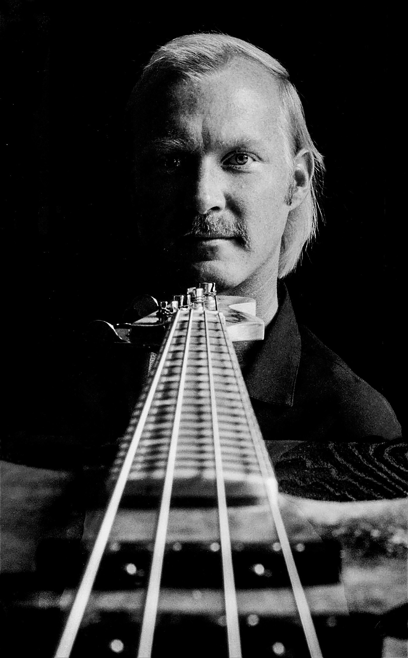 Bassist Mark Hunter