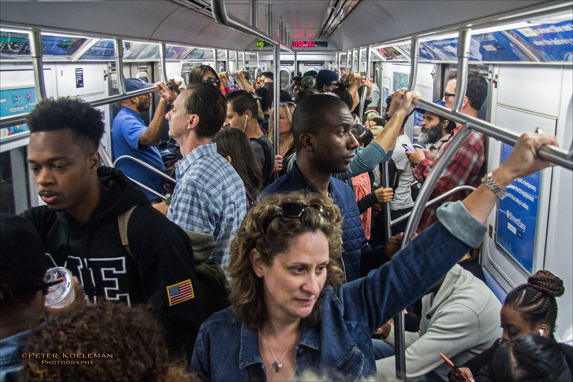 Crowded NYC Subway - Manhatten