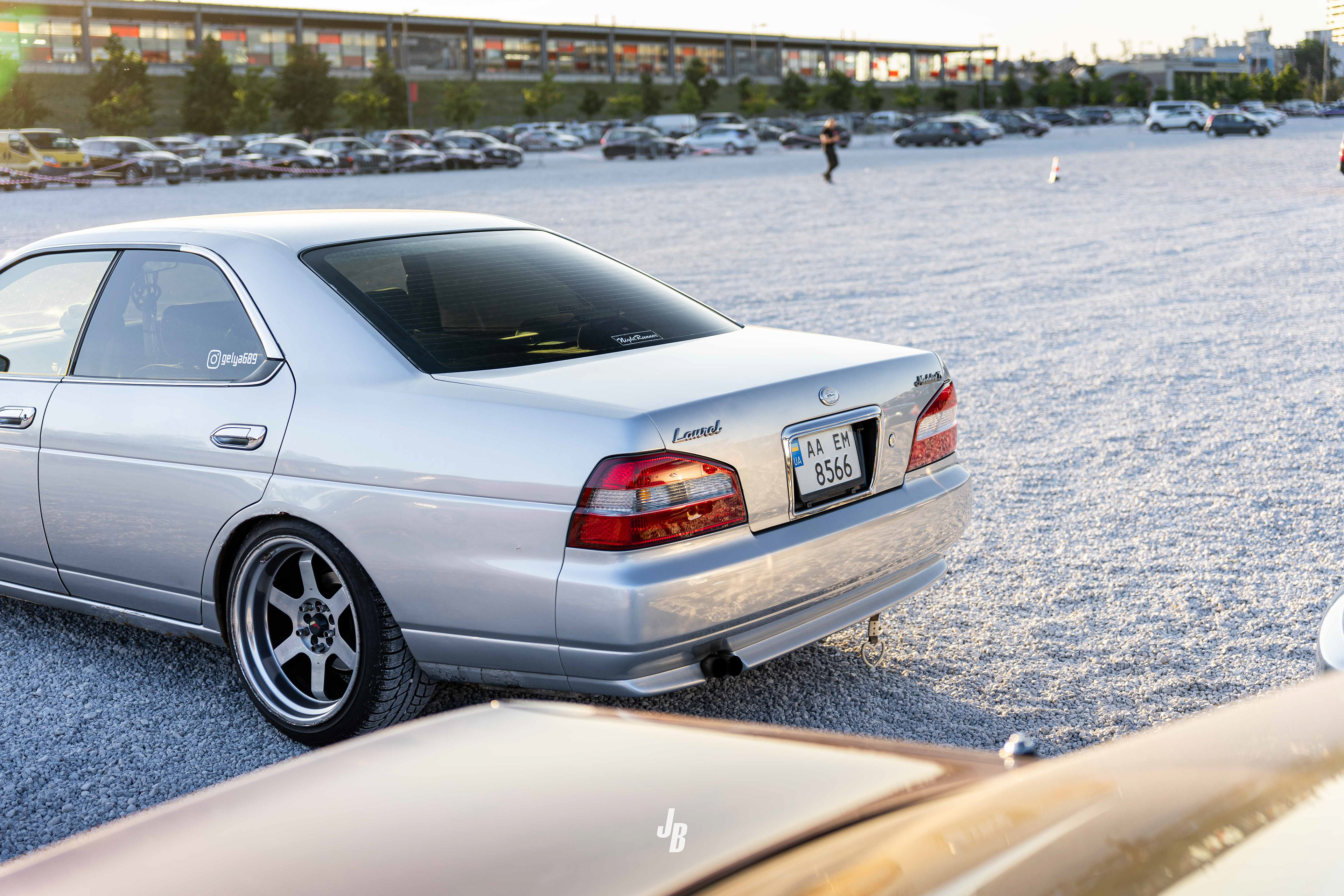 Nissan Laurel