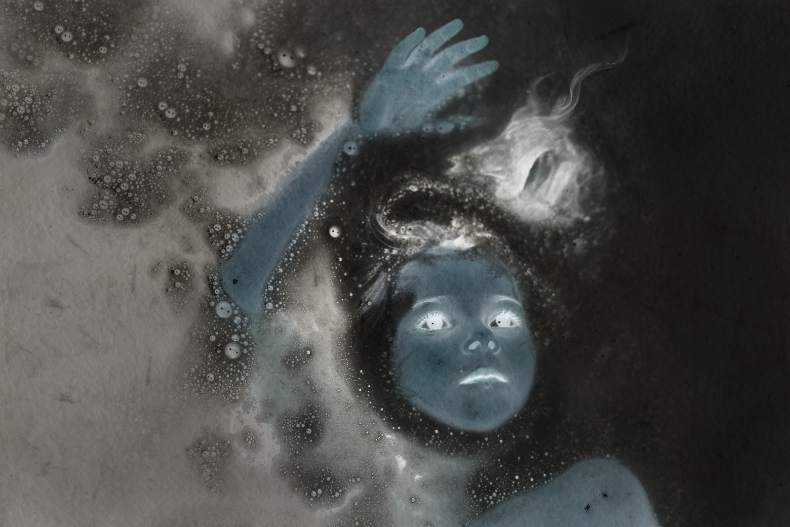 Her Universe. Photography by © Ewa Brykowska. All Rights Reserved.