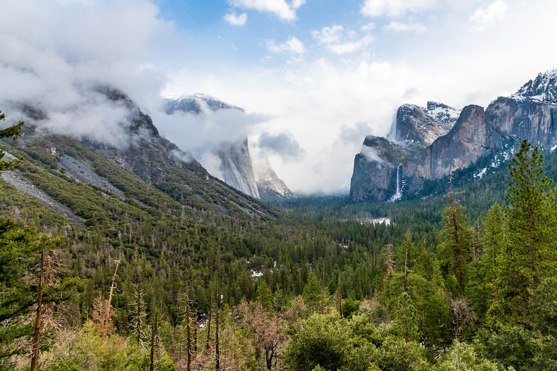 Yosemite Valley From Tunnel View