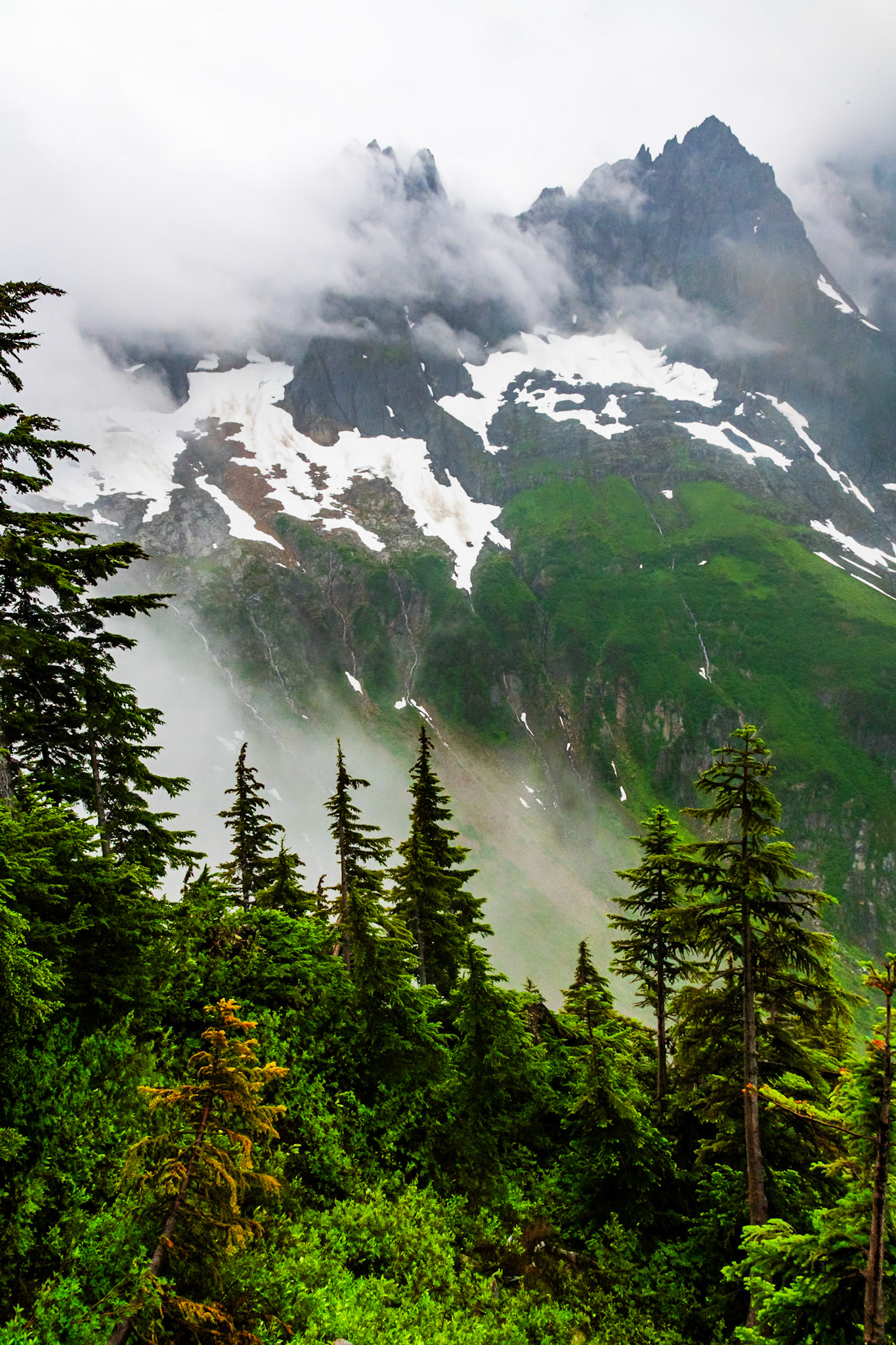 View of Johannesburg Mountain from Cascade Pass Trailhead