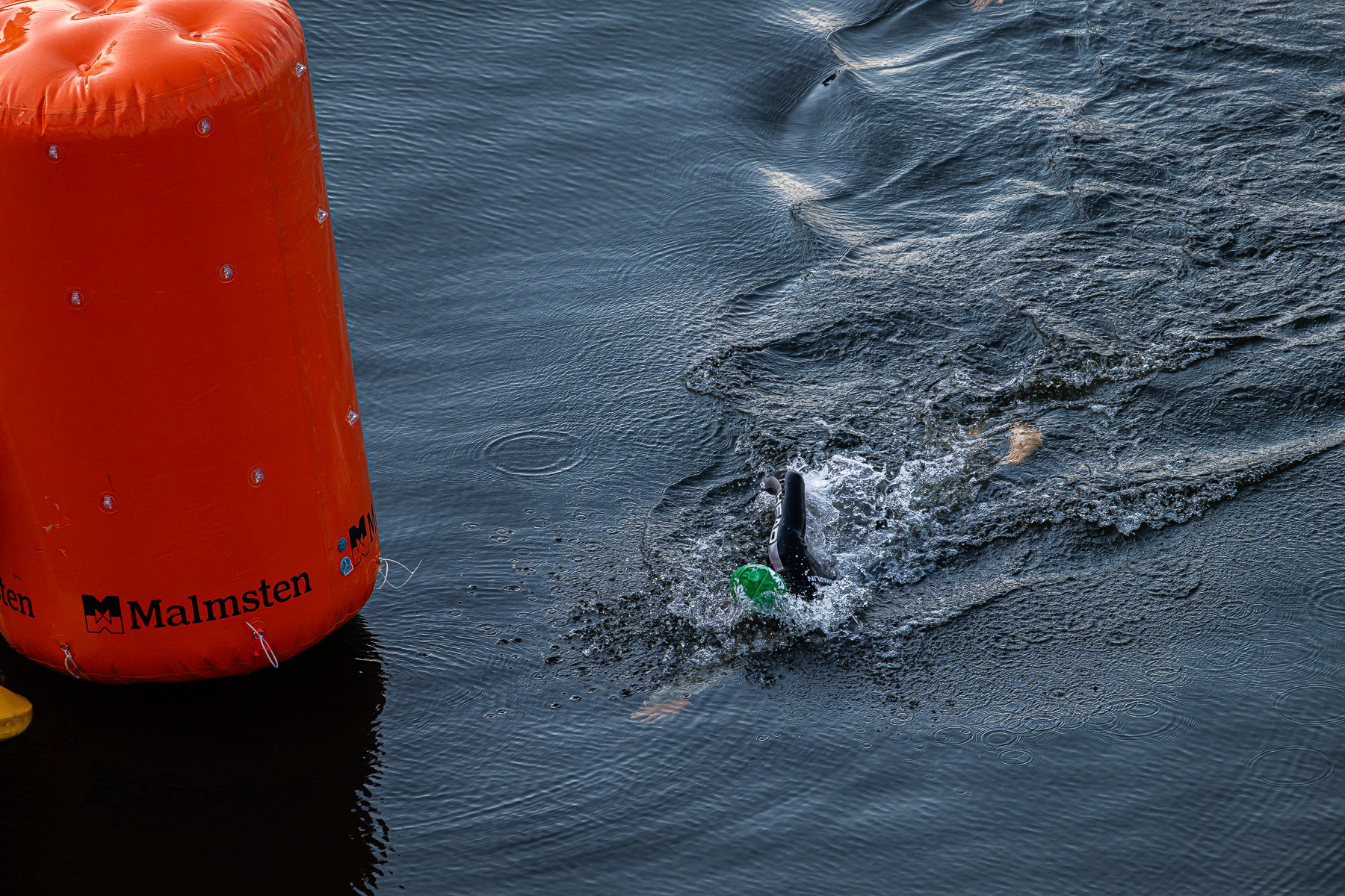 Fredag 15/8 Mix Lagsimning 4 x 1250m USM och SM 16.00 och 17.30. © Fotograf: Pablo Anttila