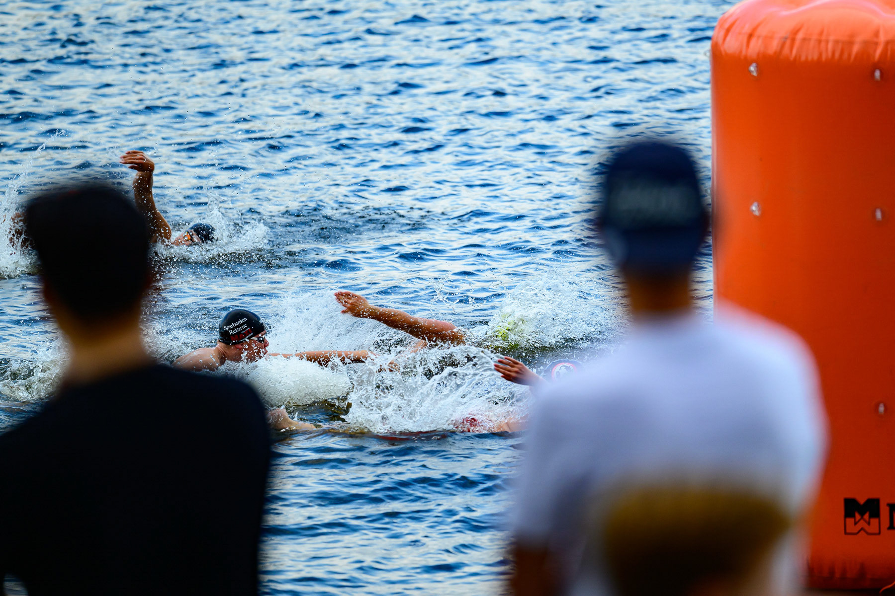 Fredag 15/8 Mix Lagsimning 4 x 1250m USM och SM 16.00 och 17.30. © Fotograf: Pablo Anttila