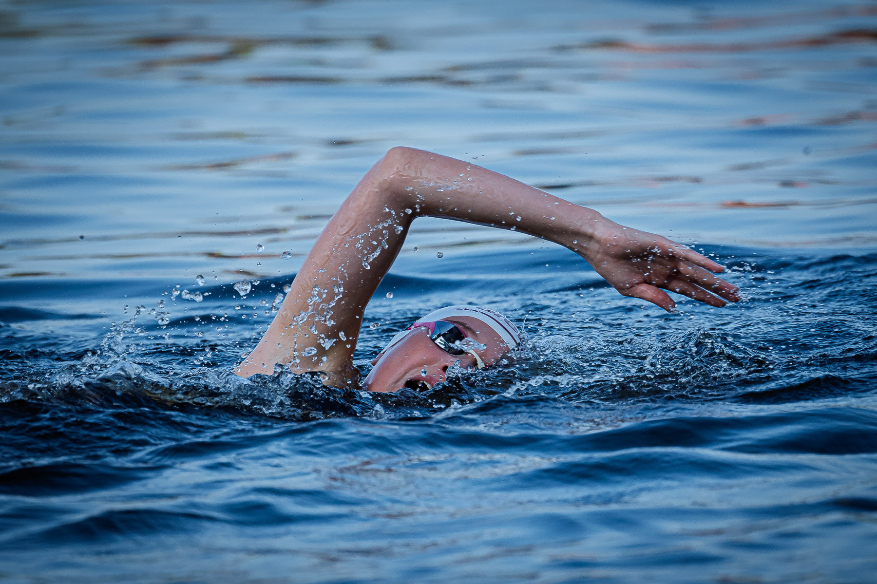 Fredag 15/8 Mix Lagsimning 4 x 1250m USM och SM 16.00 och 17.30. © Fotograf: Pablo Anttila
