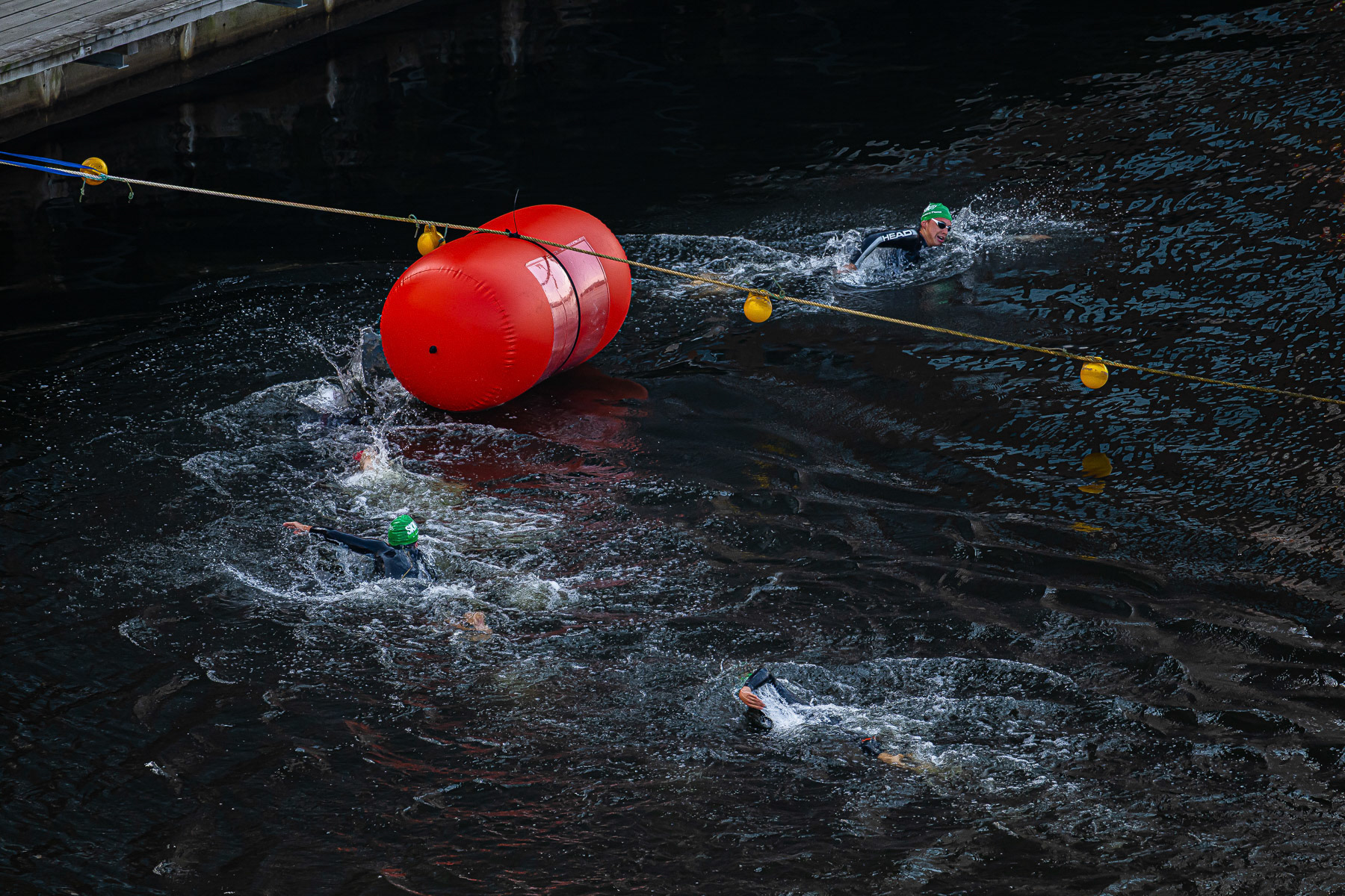 Fredag 15/8 Mix Lagsimning 4 x 1250m USM och SM 16.00 och 17.30. © Fotograf: Pablo Anttila