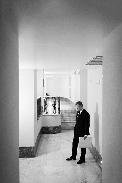 Abel Korzeniovsky, waiting for go to the scene