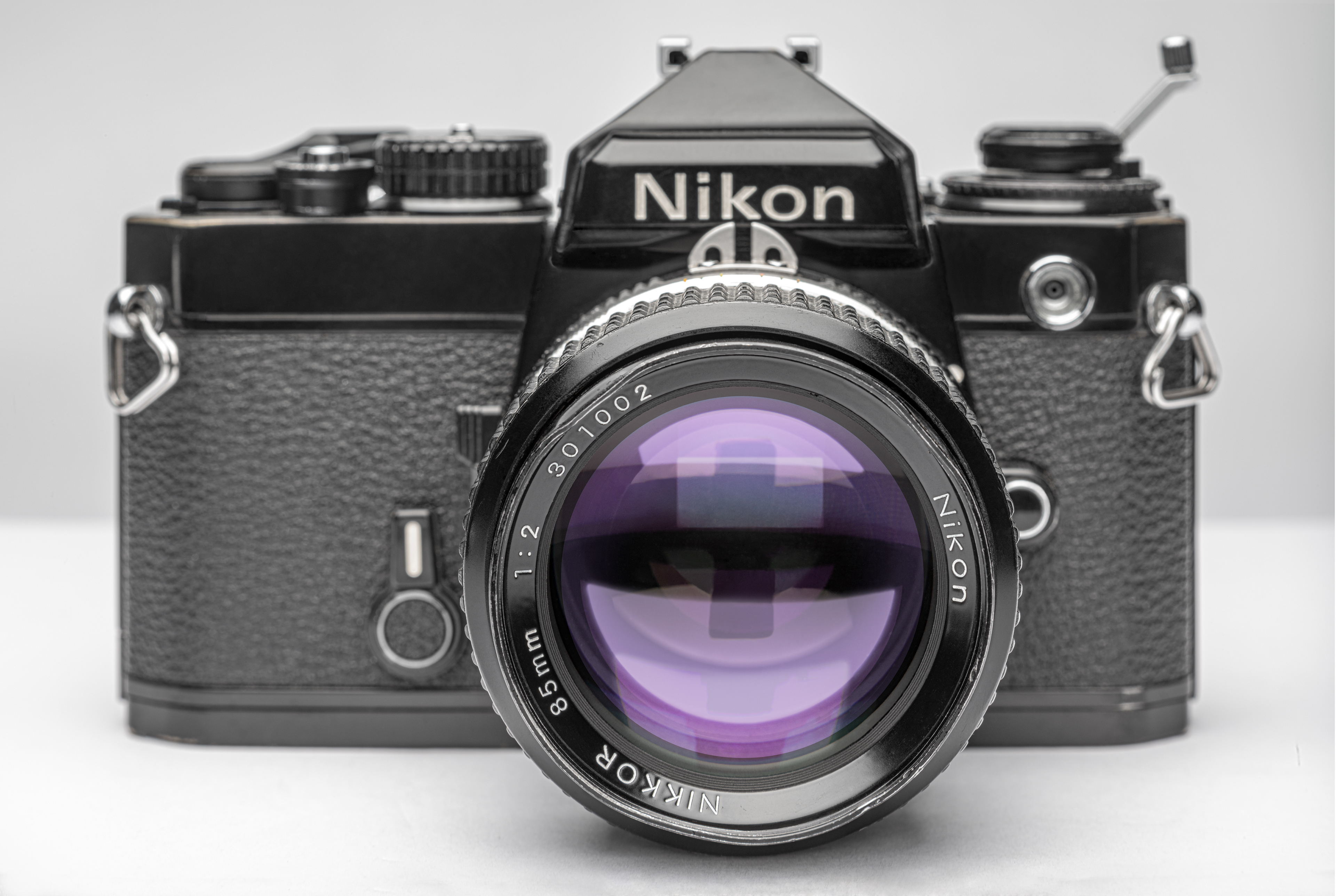 NIKKOR 85mm, NIKON FE CAMERA