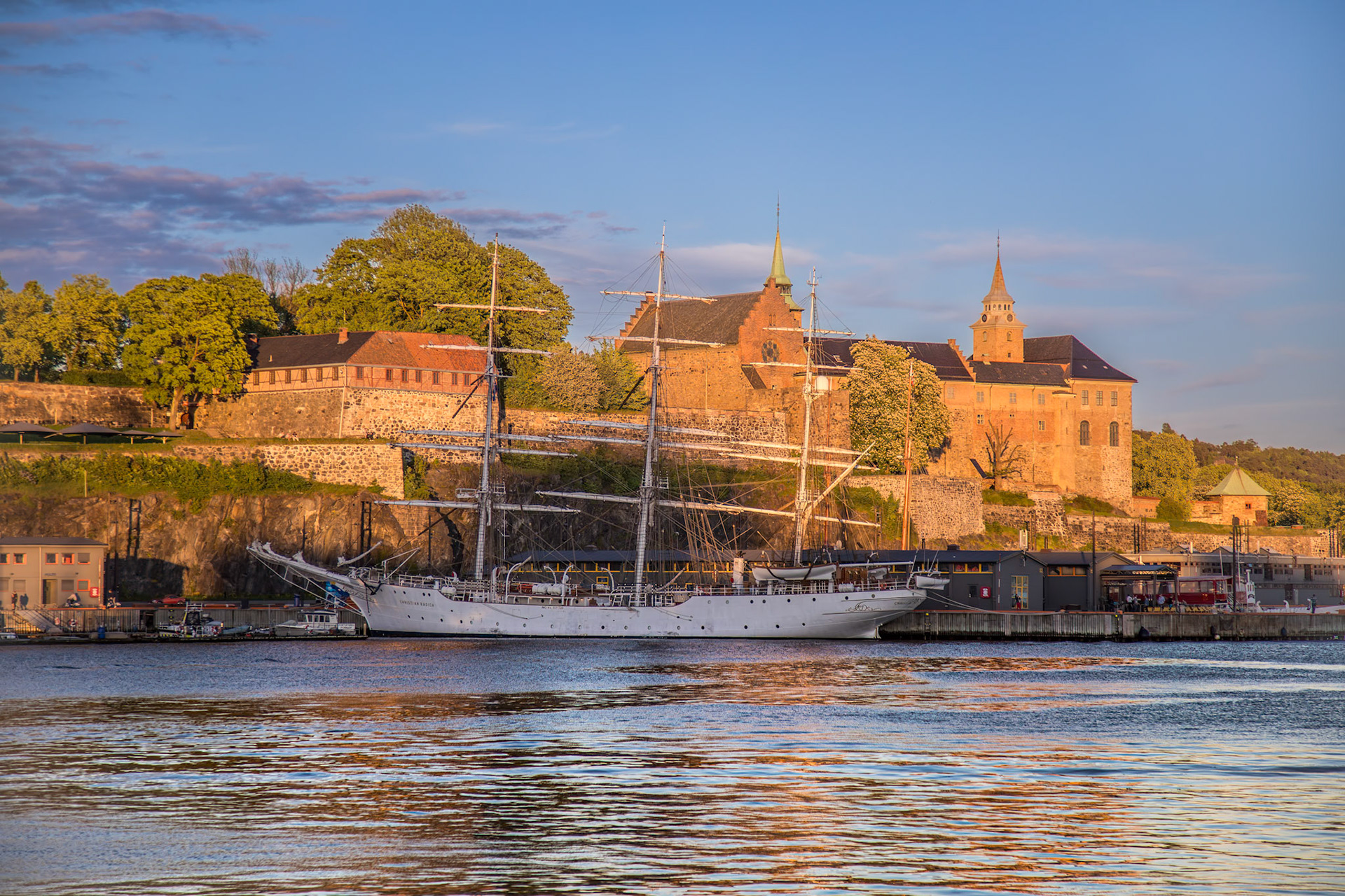 View across the Harbot to the Fortress in Oslo