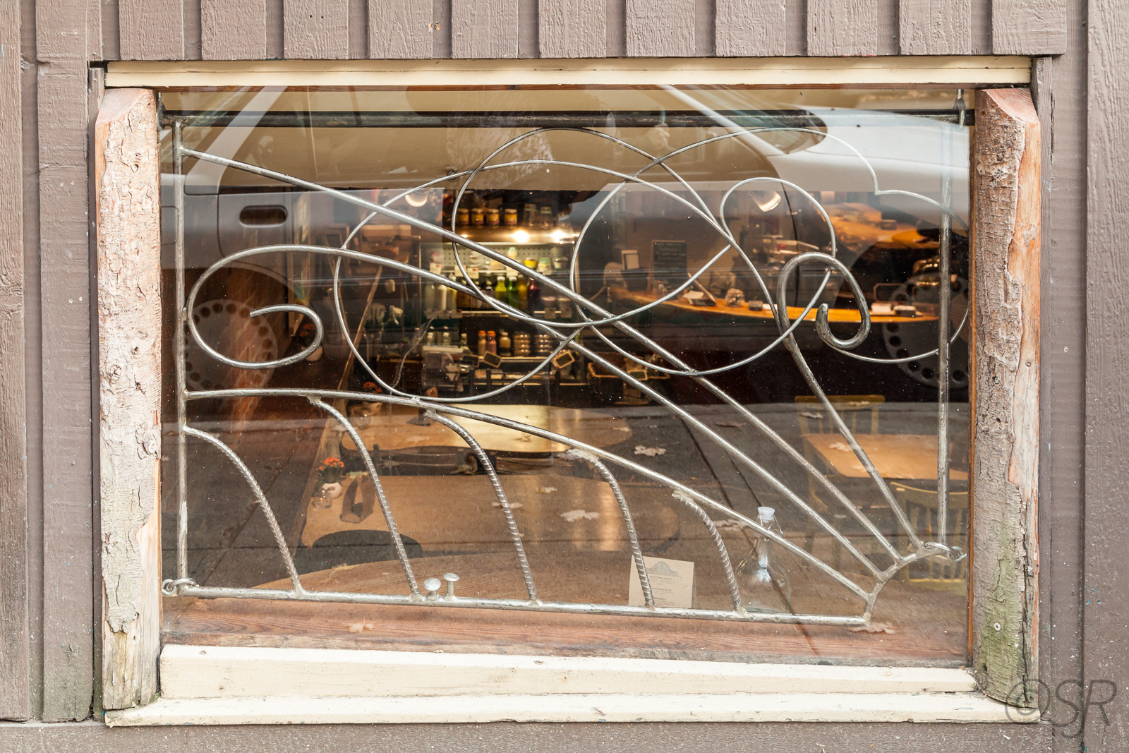 A peek inside, Vancouver