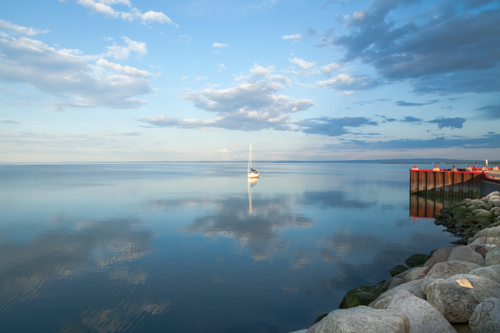 Waiting for the ferry to Isle-aux-Coudres, Quebec