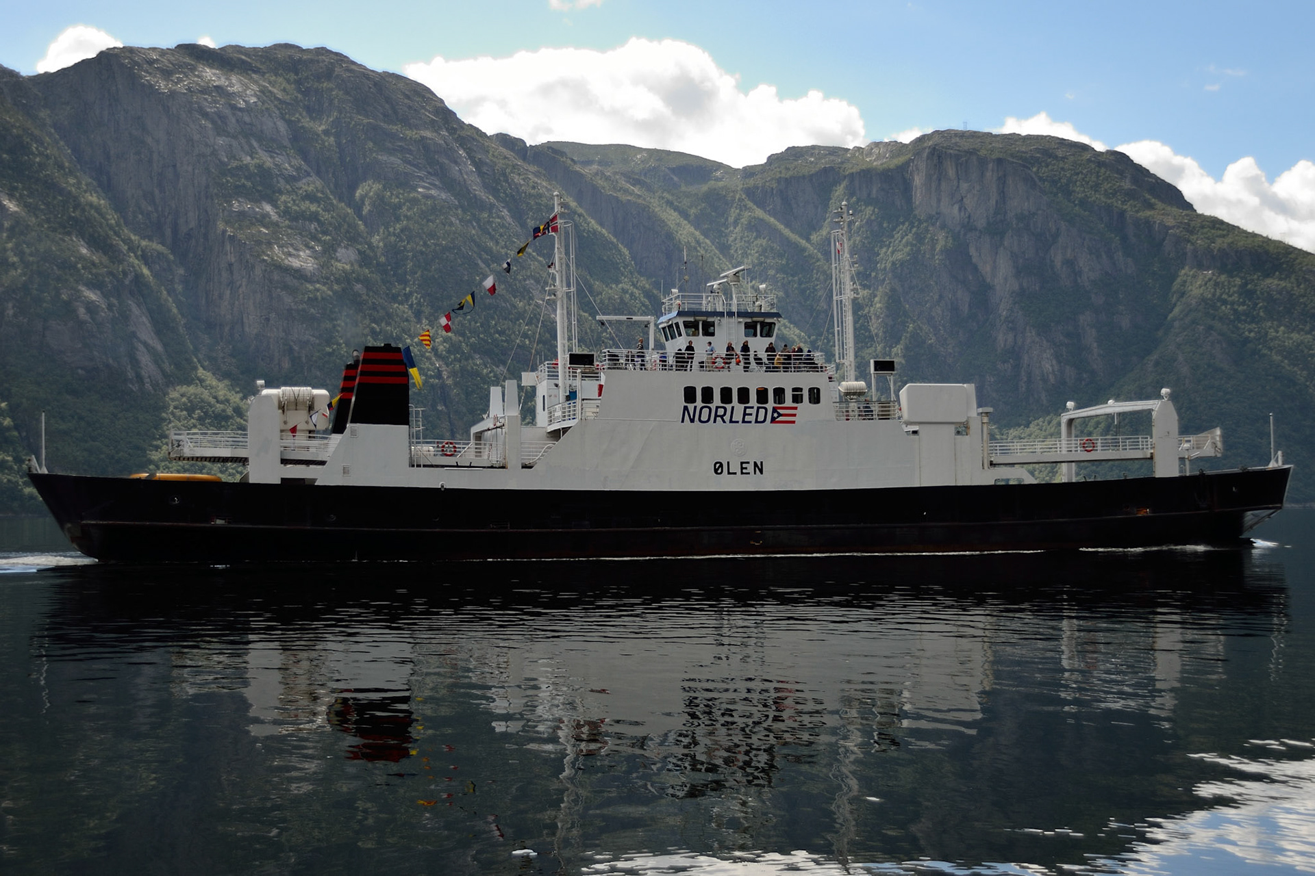 Ølen i sambandet Lauvik-Lysebotn