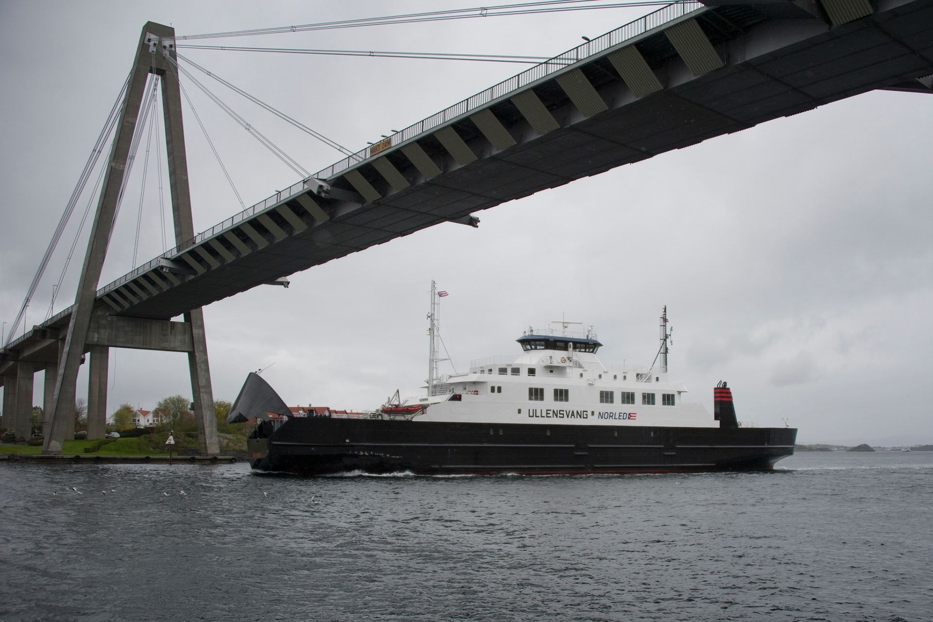 Ullensvang i Stavanger-Tau sambandet