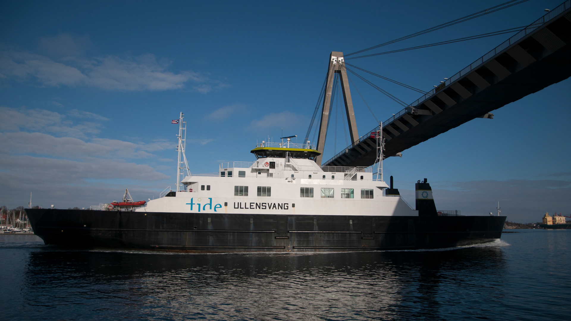 Ullensvang i Stavanger-Tau sambandet