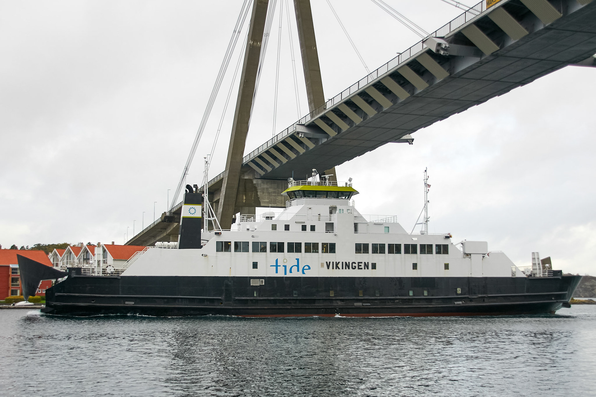 Vikingen i Tau-sambandet