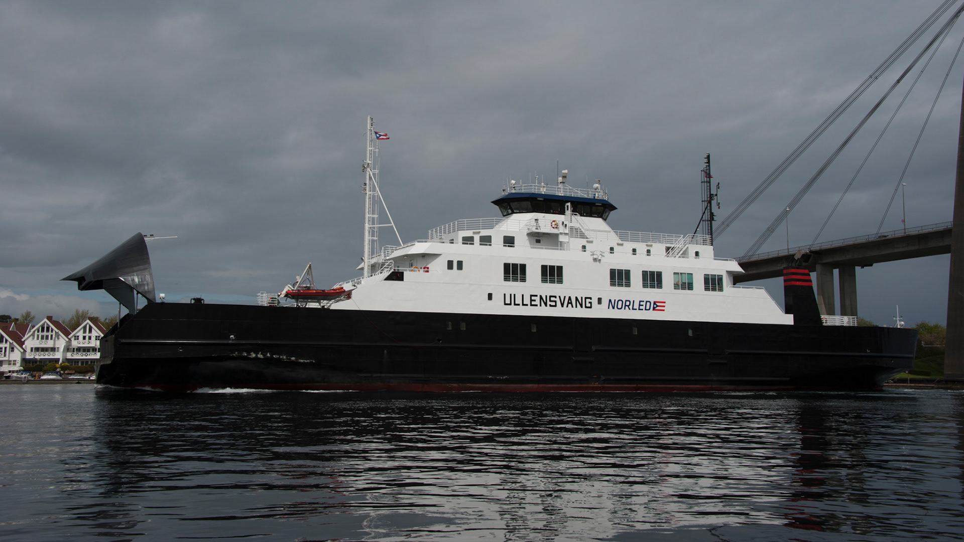 Ullensvang i Stavanger-Tau sambandet