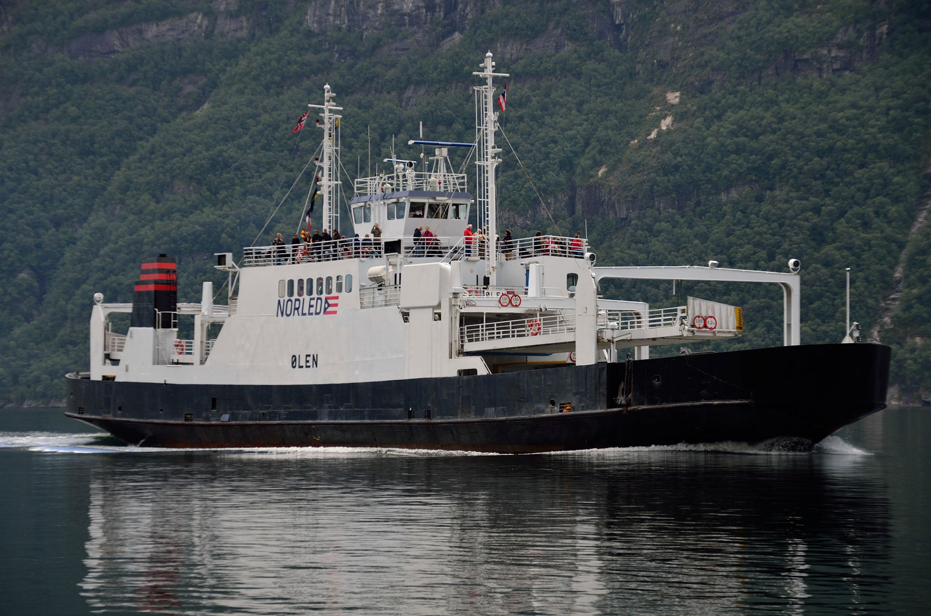 Ølen i sambandet Lauvik-Lysebotn