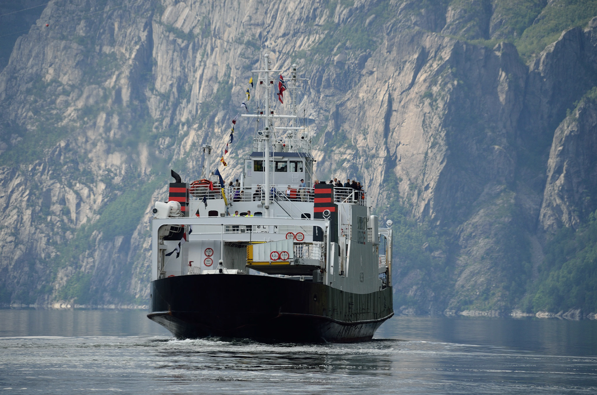 Ølen i sambandet Lauvik-Lysebotn
