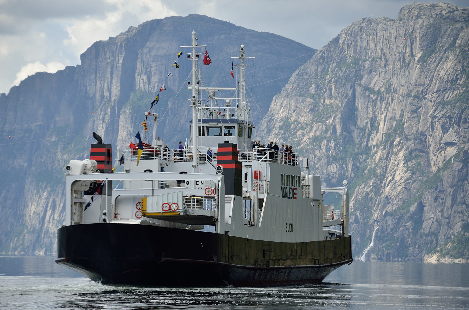 Ølen i sambandet Lauvik-Lysebotn