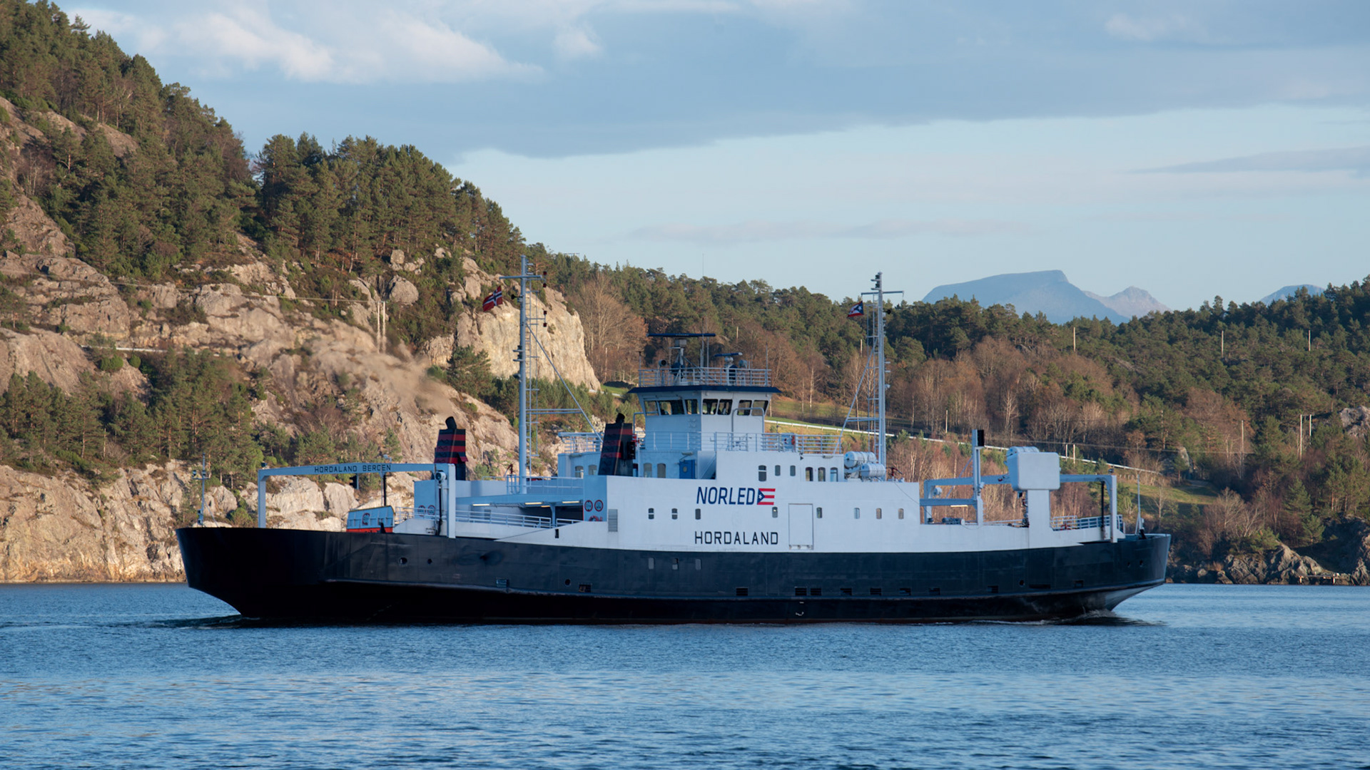 I sambandet Jektevik-Nordhuglo-Hodnanes