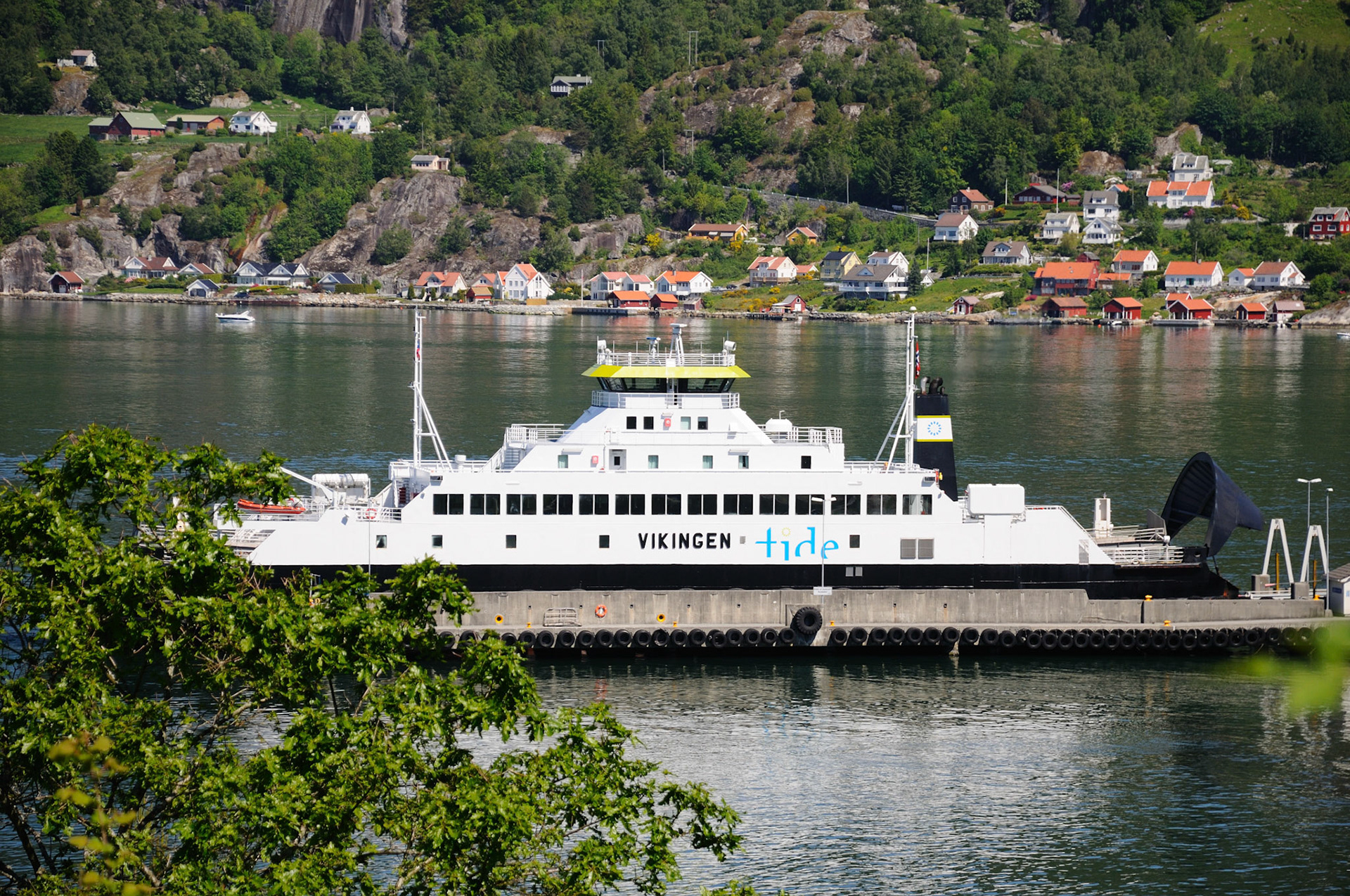 Vikingen i Hjelmelands-sambandet