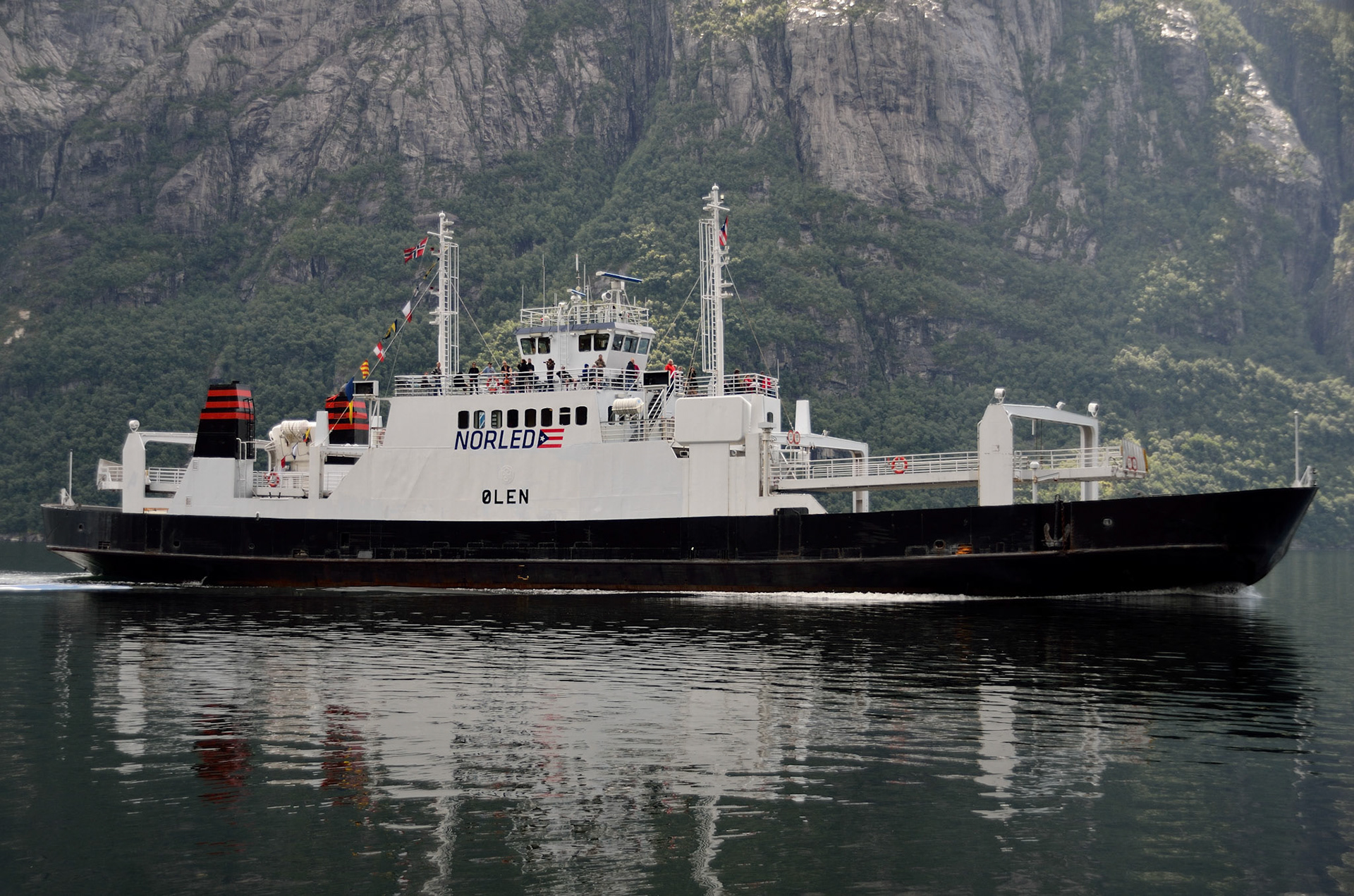 Ølen i sambandet Lauvik-Lysebotn